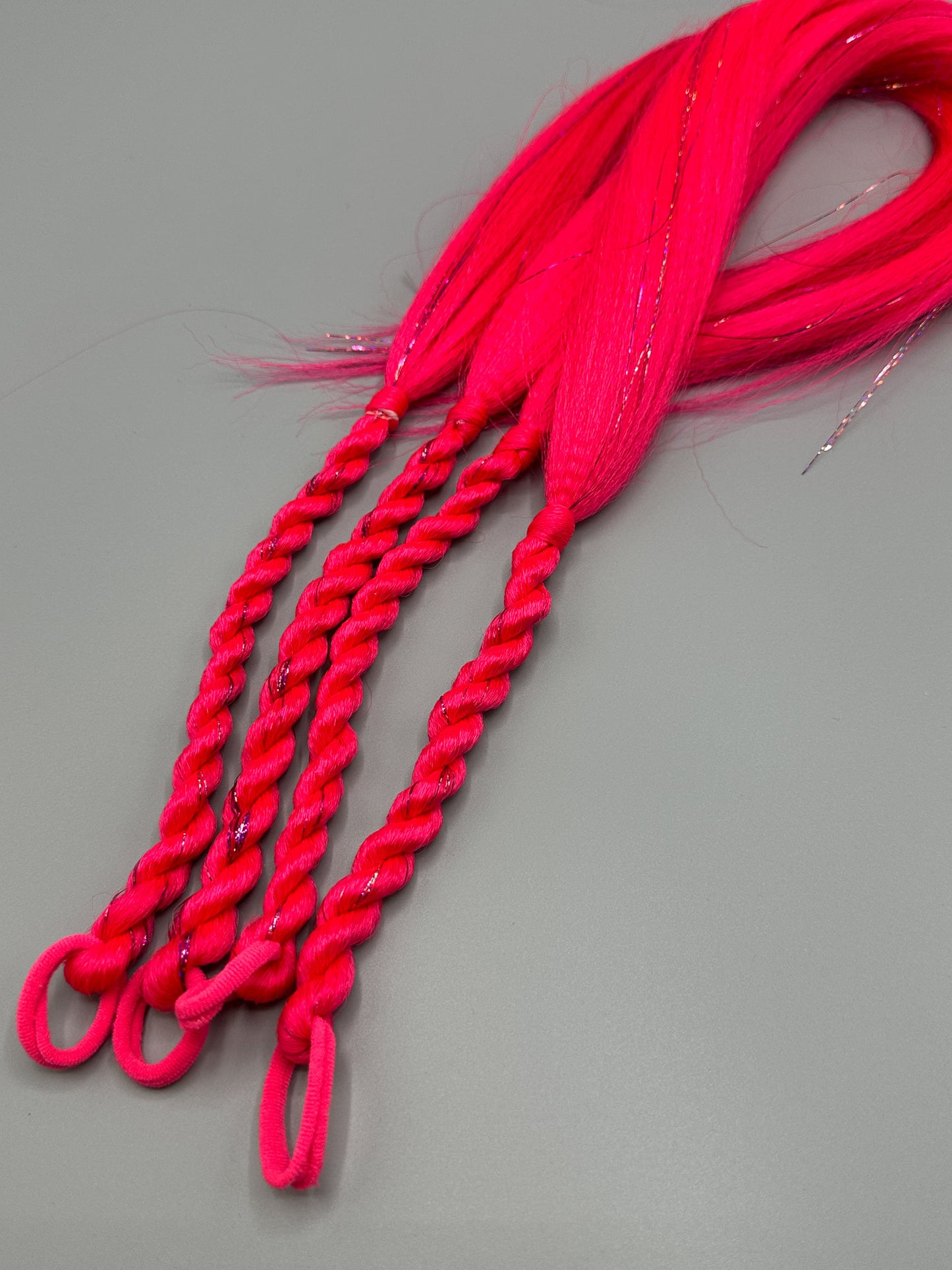 Pikkuponnari, Hot Pink twist